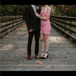 Pink mini dress with rhinestones #glamour #partyvibes WINDOR SIZE SMALL